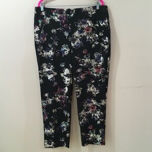 Chico's Pants Women 3/16  Romance shine floral Ponte Pull On Slimming Ankle